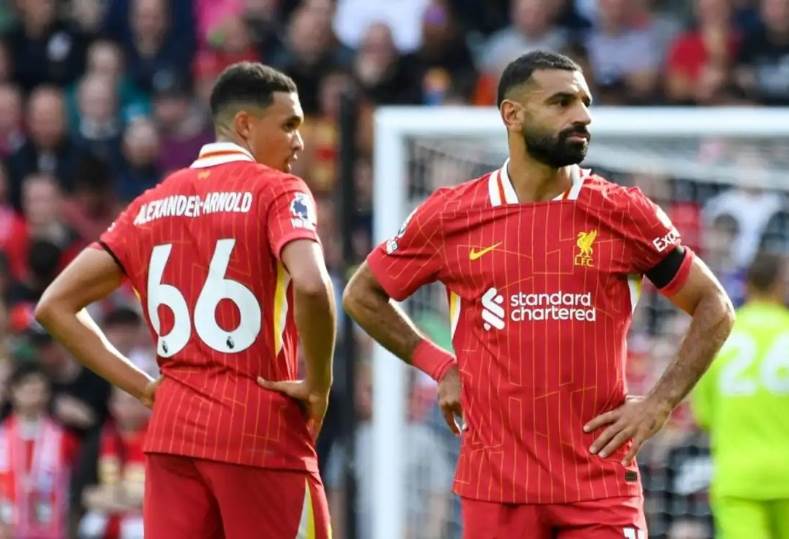 ما علاقة محمد صلاح ؟ .. جاري نيفيل يكشف عن لاعب وحيد لا يستطيع ليفربول تحمل خسارته